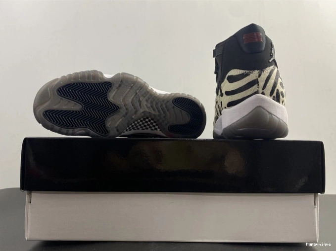 HYPE 11 AIR INSTINCT JORDAN AR0715-010 ANIMAL 0712